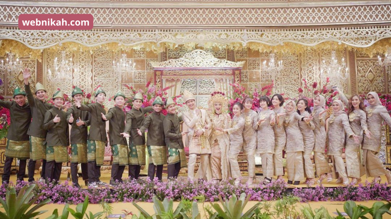 Apa Itu Bridesmaid Dan Groomsmen?