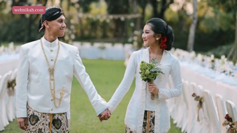 Mengapa Motif Batik Parang Dilarang Dalam Pernikahan Jawa?
